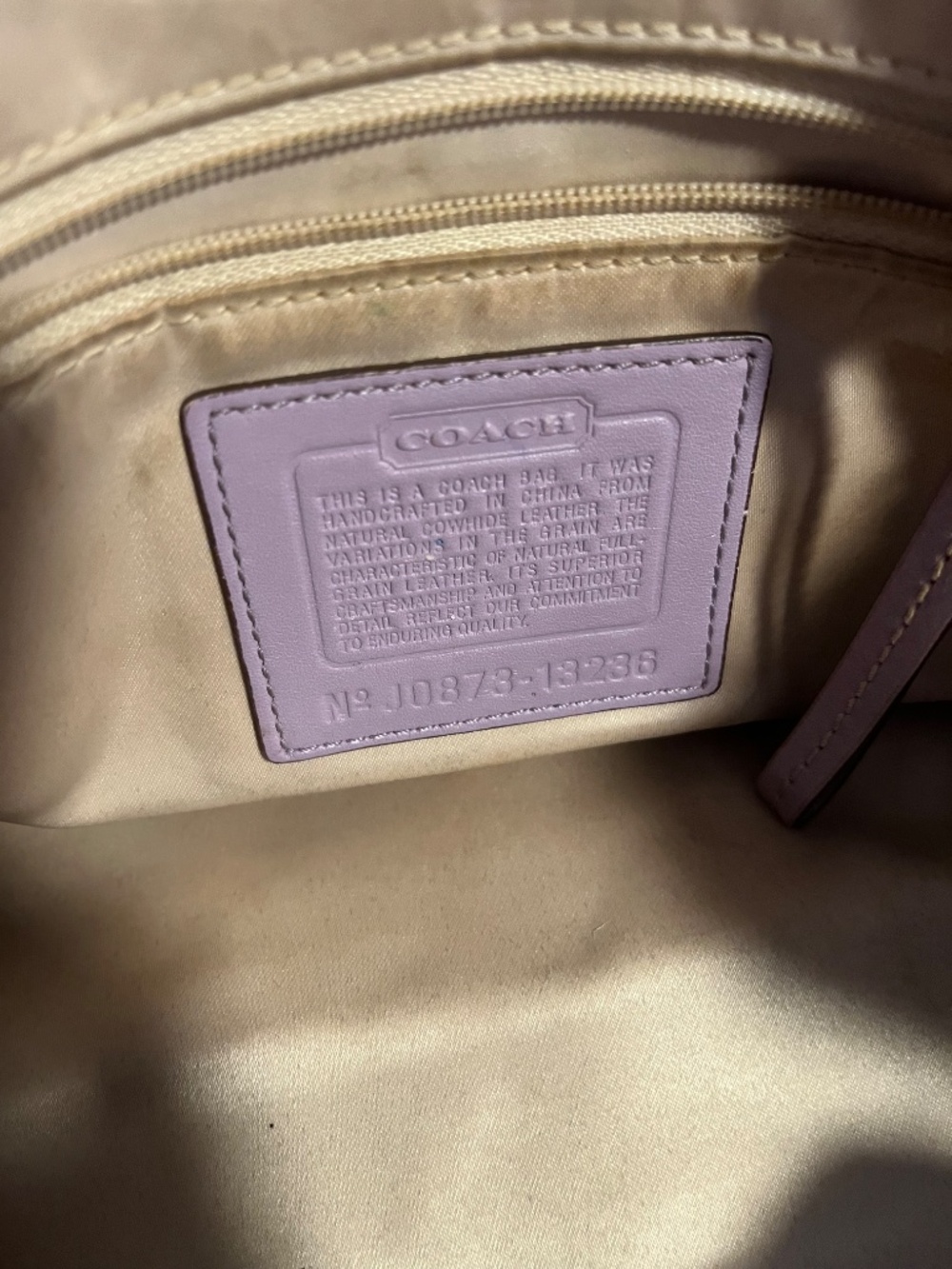Lavender coach shoulder bag - Picture 7 of 7